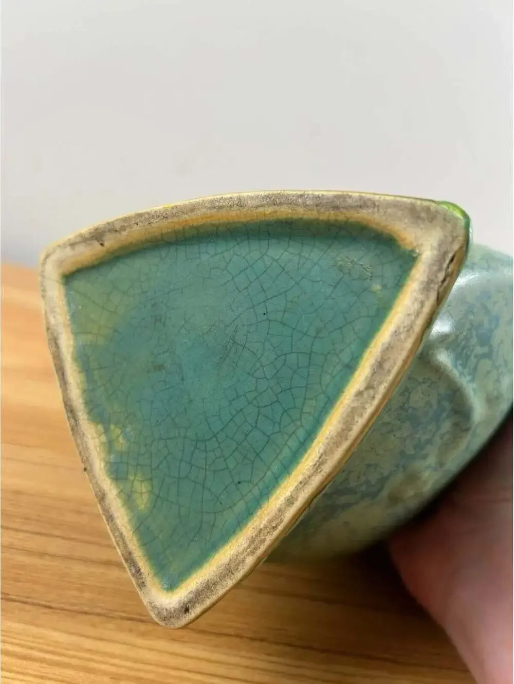WELLER ART POTTERY FROSTED GREEN GLAZE ON ART DECO THREE SIDED TUTONE VASE